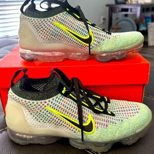 Youth size like new Nike air vapormax